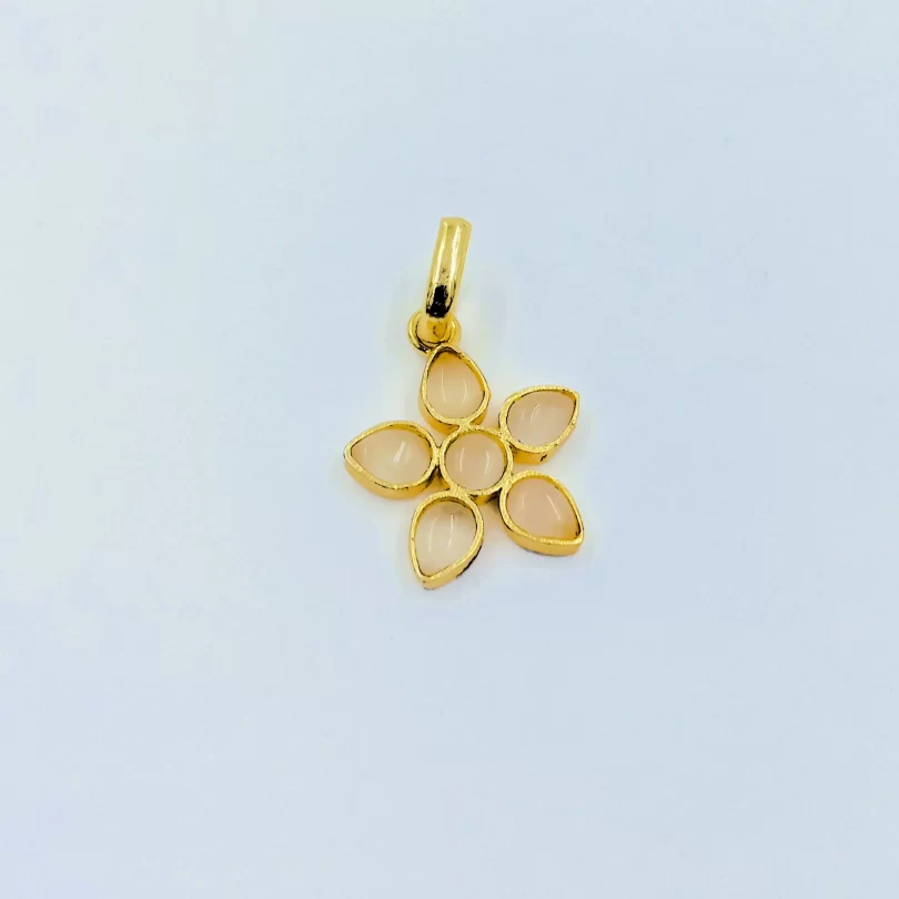 Elegant Golden Floral Pendant