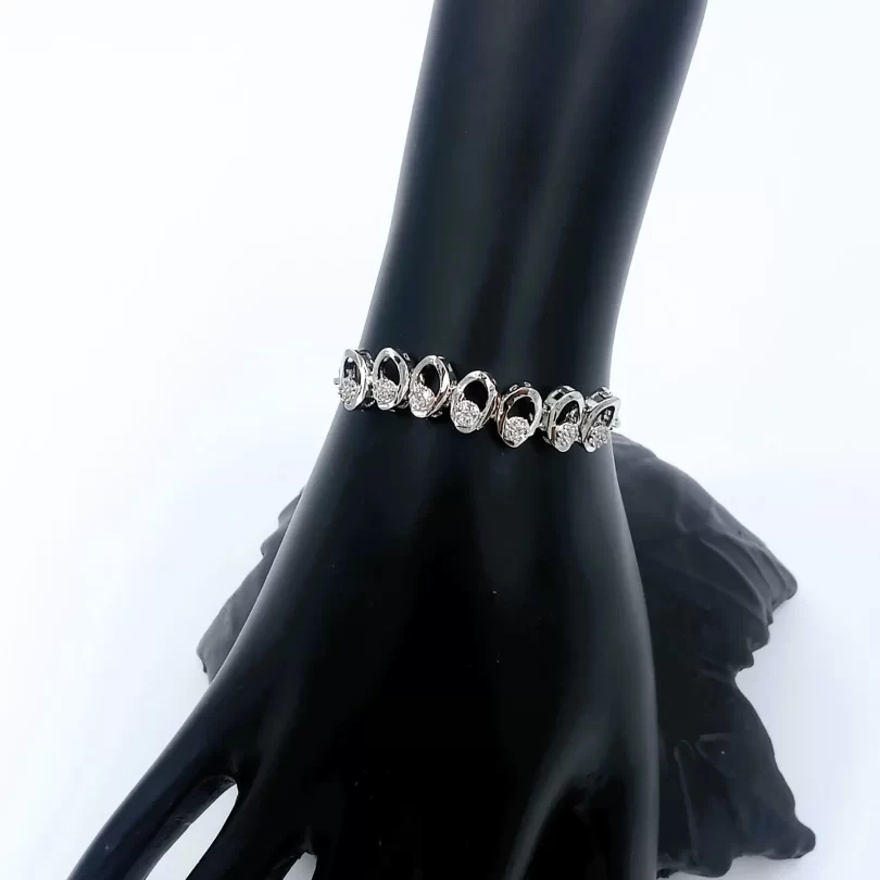 Elegance Unchained Bracelet - Image 2