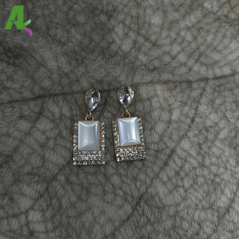 Stylish Earrings for Women – Perfect for Any Occasion