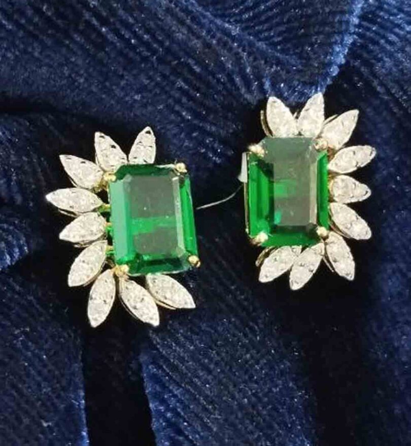 AER00619 - Earring